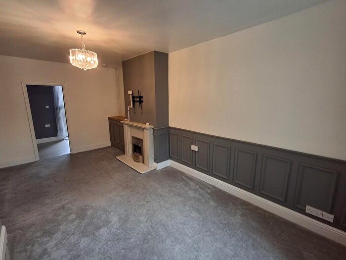 3 Bedroom Terraced House To Rent In Ruxley Road, ST2