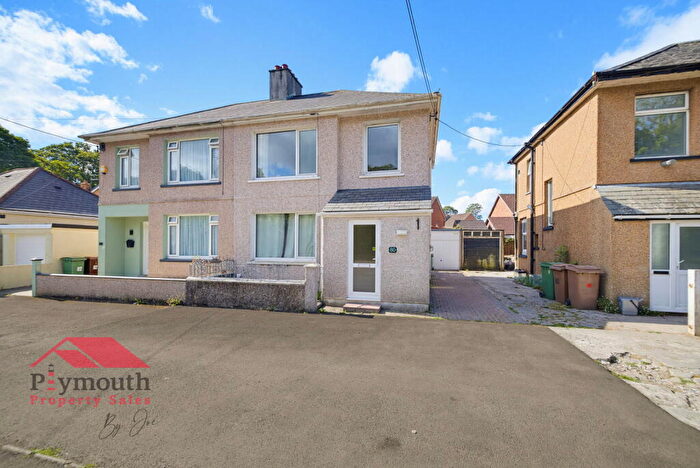 3 Bedroom Semi-Detached House For Sale In Fort Austin Avenue, Plymouth, PL6