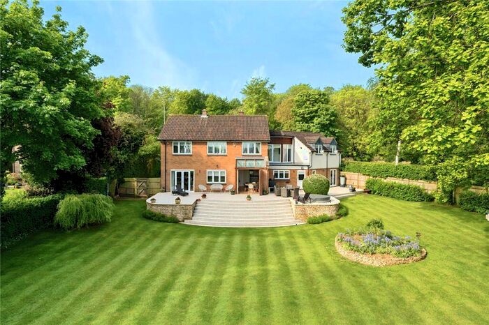 4 Bedroom Detached House For Sale In Lower Harlestone, Northamptonshire, NN7