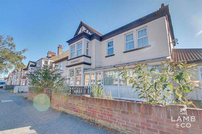 2 Bedroom Flat To Rent In Wellesley Road, Clacton-On-Sea, CO15