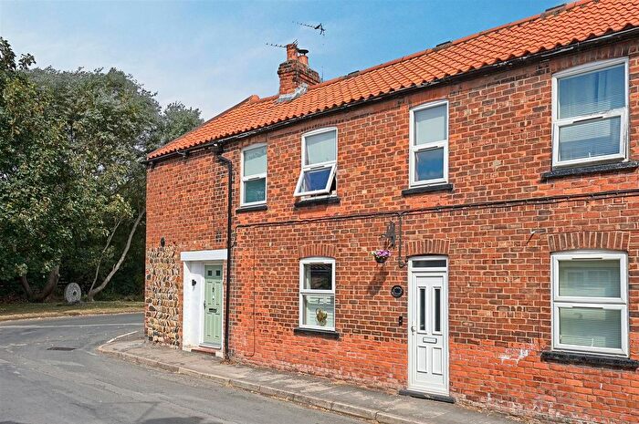 2 Bedroom Cottage For Sale In Blacksmith Corner, Easington, Hull, HU12