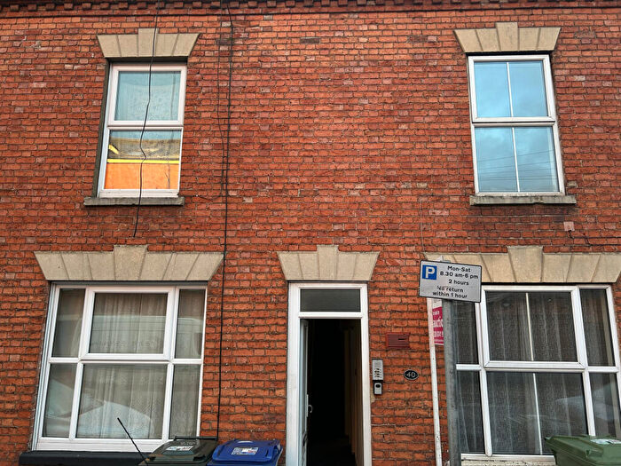 3 Bedroom Terraced House To Rent In Broad Street, Banbury, Oxfordshire, OX16