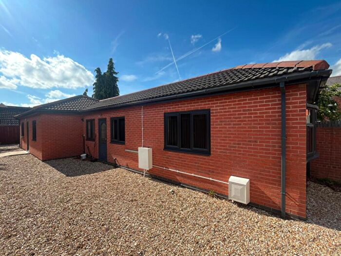2 Bedroom Bungalow To Rent In Clinton Street, Worksop, S80