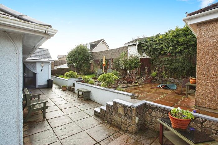 2 Bedroom Detached Bungalow For Sale In New Road, Ynysybwl, Pontypridd, CF37