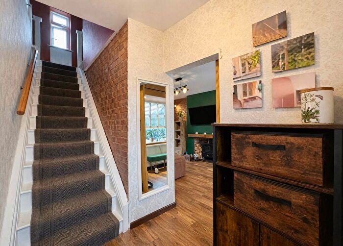 3 Bedroom Semi Detached House For Sale In Gore Avenue, Salford, M5