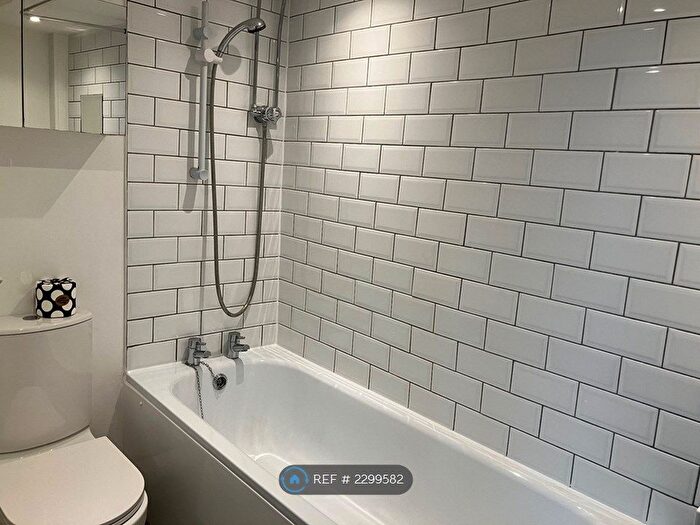 1 Bedroom Flat To Rent In Hackney Road, London, E2