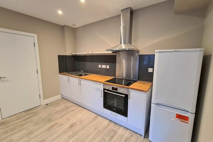 1 Bedroom Flat To Rent In Exchange Road, Watford, WD18