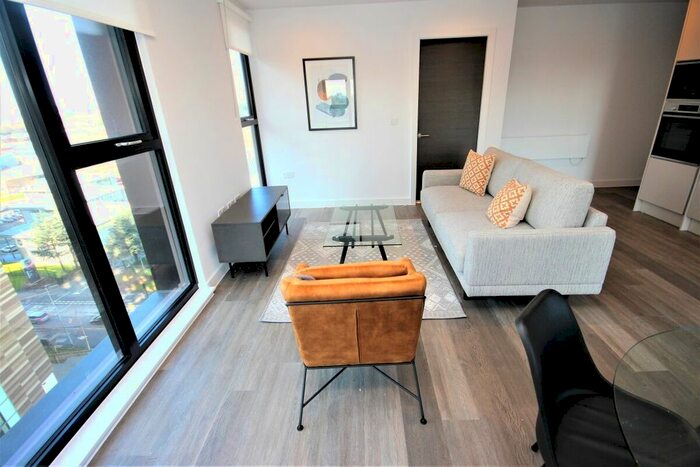 2 Bedroom Flat To Rent In Red, Media City Uk, Salford, M50