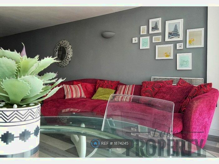 Studio To Rent In Marco Island, Nottingham, NG1