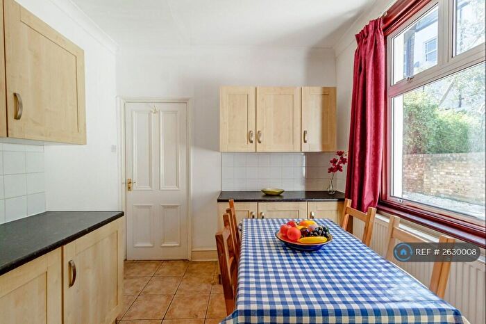 4 Bedroom Terraced House To Rent In Landseer Road, N19