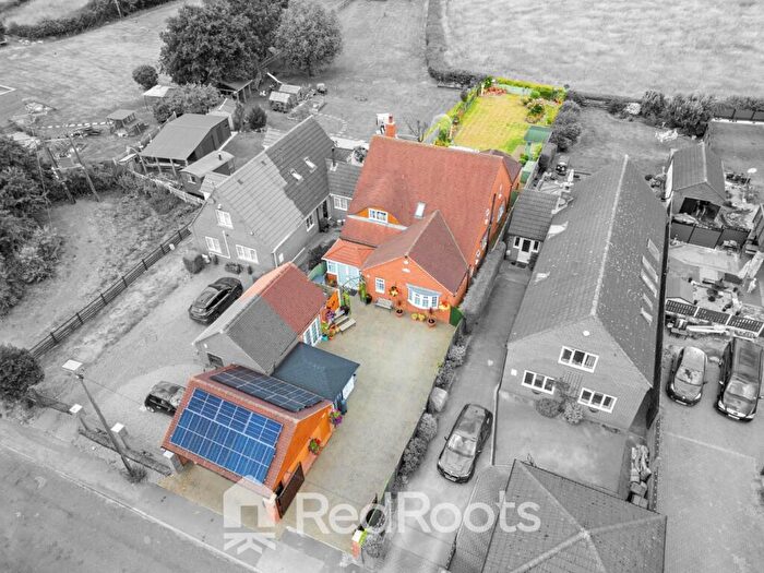 4 Bedroom Detached Bungalow For Sale In Fieldside, Braithwaite Lane, Braithwaite, Doncaster, South Yorkshire, DN7