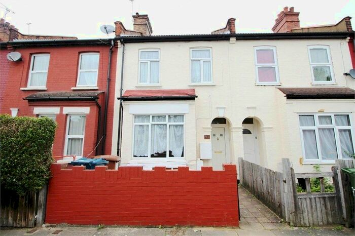 3 Bedroom Terraced House To Rent In Wellington Road, Harrow, HA3