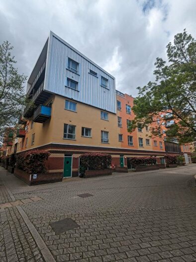 3 Bedroom Flat For Sale In Teal Street, Greenwich, London, SE10