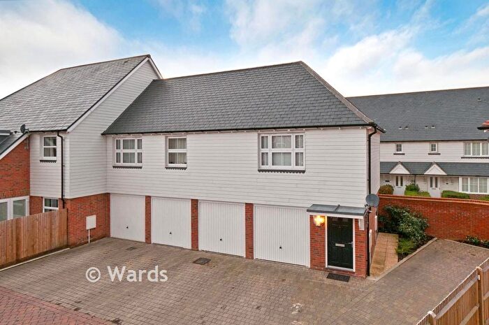 2 Bedroom Apartment For Sale In Clarence Way, Kings Hill, West Malling, Kent, ME19