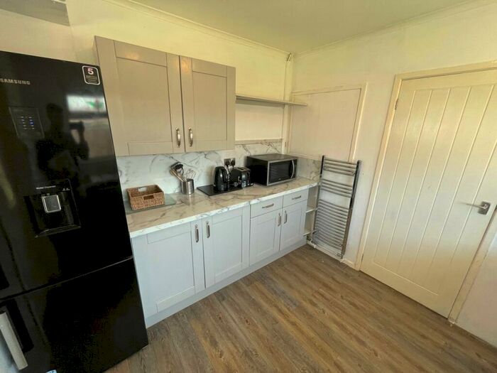 2 Bedroom Bungalow For Sale In Cross Inn, Nr New Quay, SA44