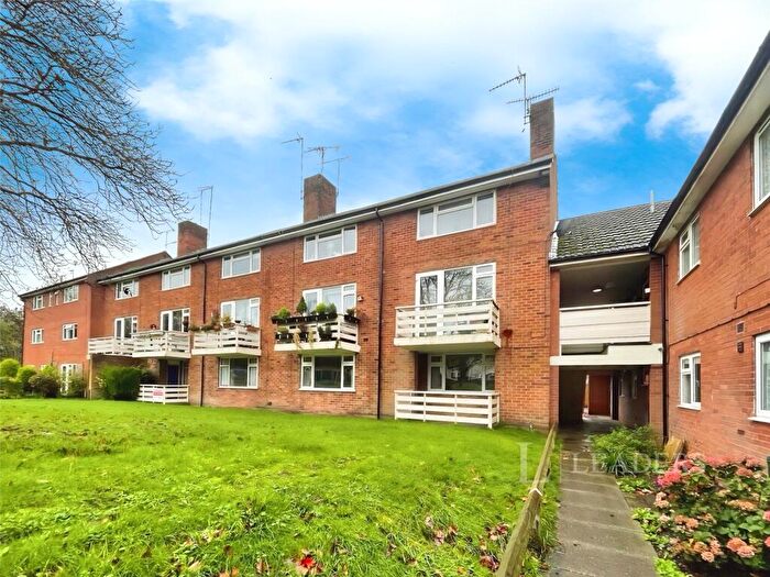 2 Bedroom Flat To Rent In Beechcroft, High Street, Henley-in-Arden, B95
