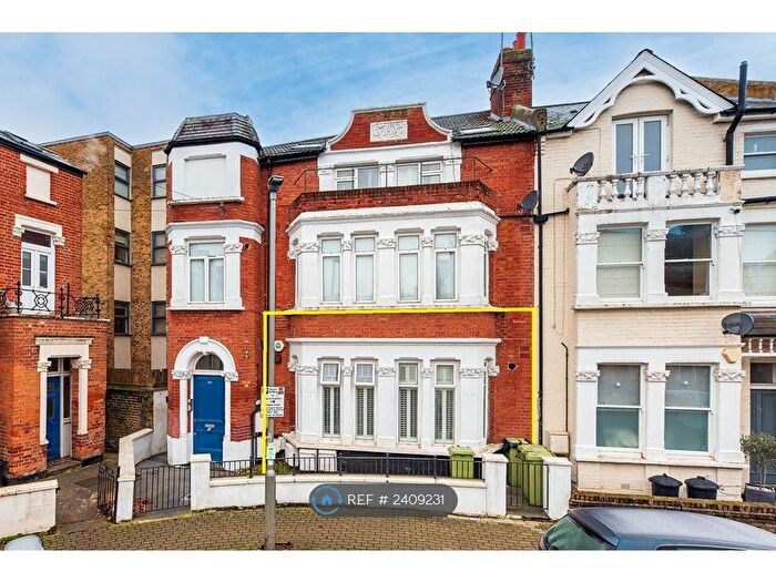 1 Bedroom Flat To Rent In Mysore Road, London, SW11