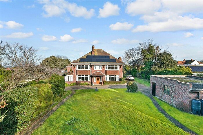 6 Bedroom Detached House For Sale In Kingsgate Avenue, Broadstairs, Kent, CT10