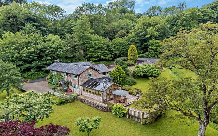 4 Bedroom Detached House For Sale In Candy, Oswestry, Shropshire, SY10