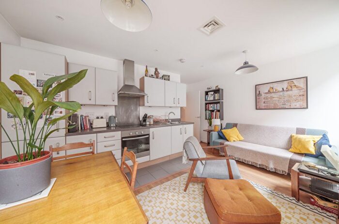 1 Bedroom Flat For Sale In Fable Apartments, C City Road, London, EC1V
