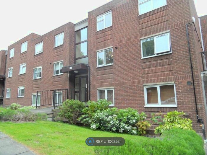 2 Bedroom Flat To Rent In Carey Court, Bexleyheath, DA6