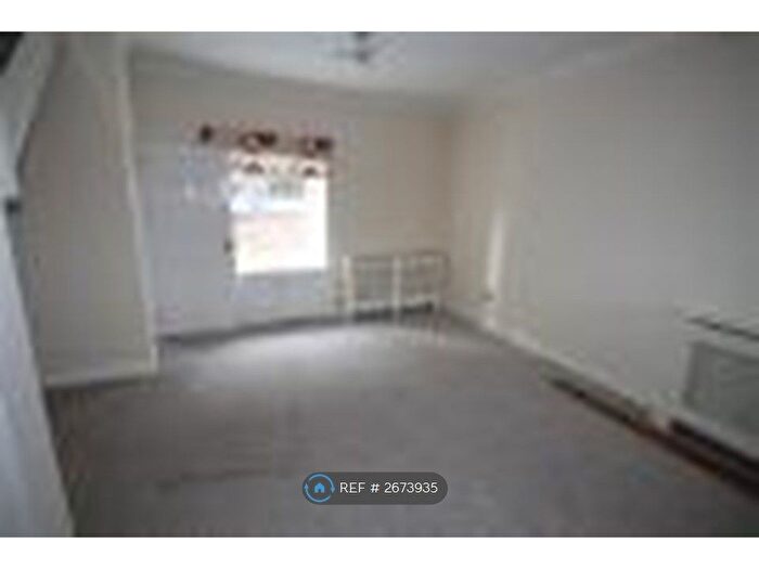 2 Bedroom Semi Detached House To Rent In Bell Street, Airdrie, ML6