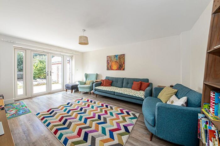 4 Bedroom Detached House For Sale In Milbank Way, Steventon, OX13