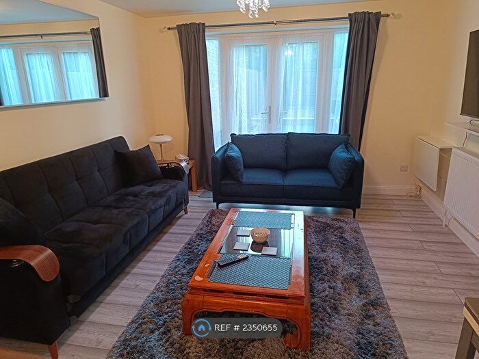 2 Bedroom Terraced House To Rent In Watsons Street, London, SE8