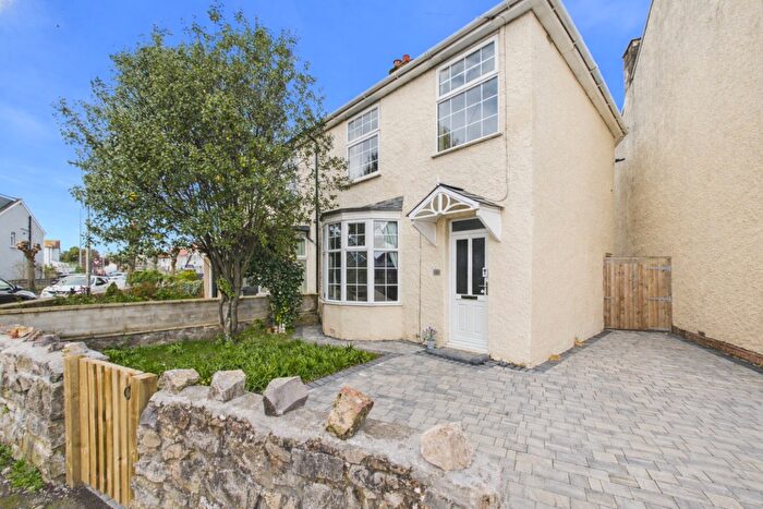 3 Bedroom Semi Detached House For Sale In Dumfries Place, Weston-Super-Mare, BS23