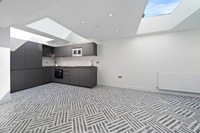 1 Bedroom Flat To Rent In Church Road, Tunbridge Wells, TN1