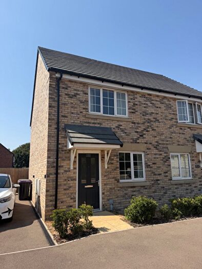 2 Bedroom Semi-Detached House To Rent In Sovereign Way, Stamford, PE9