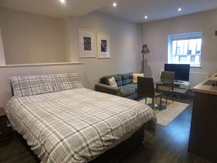 Studio To Rent In Orleans House, Liverpool, L3