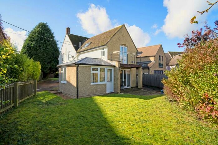 5 Bedroom Semi-Detached House To Rent In Ardley Road, Ardley-with-Fewcott, OX27