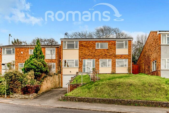 3 Bedroom Detached House To Rent In Green Hill, High Wycombe, HP13