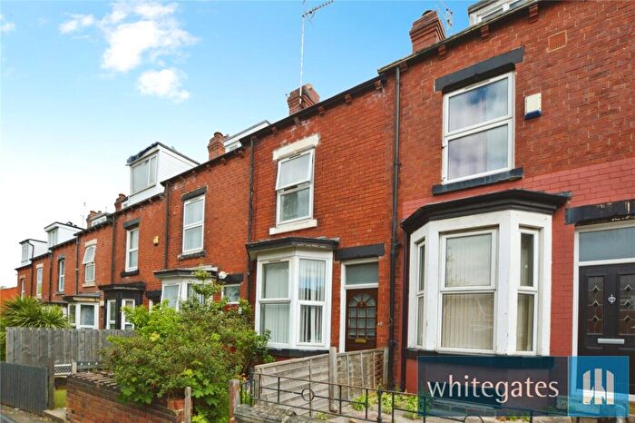 4 Bedroom Terraced House For Sale In St. Lukes Crescent, Leeds, West Yorkshire, LS11