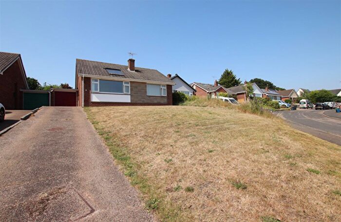 2 Bedroom Detached Bungalow For Sale In Milbury Close, Exminster, Exeter, EX6