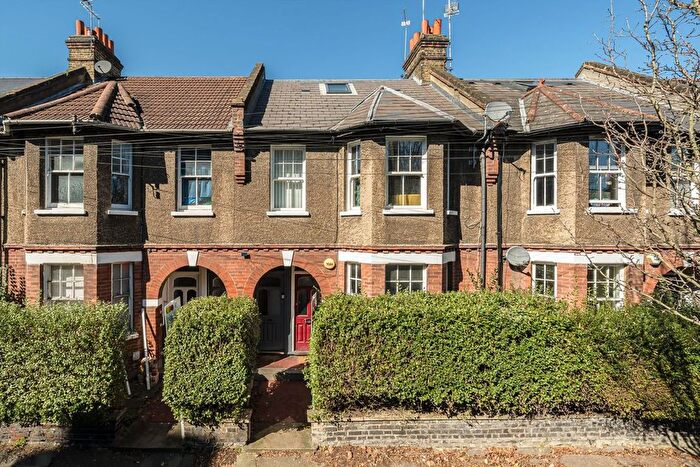 2 Bedroom Flat To Rent In Councillor Street, Camberwell, SE5