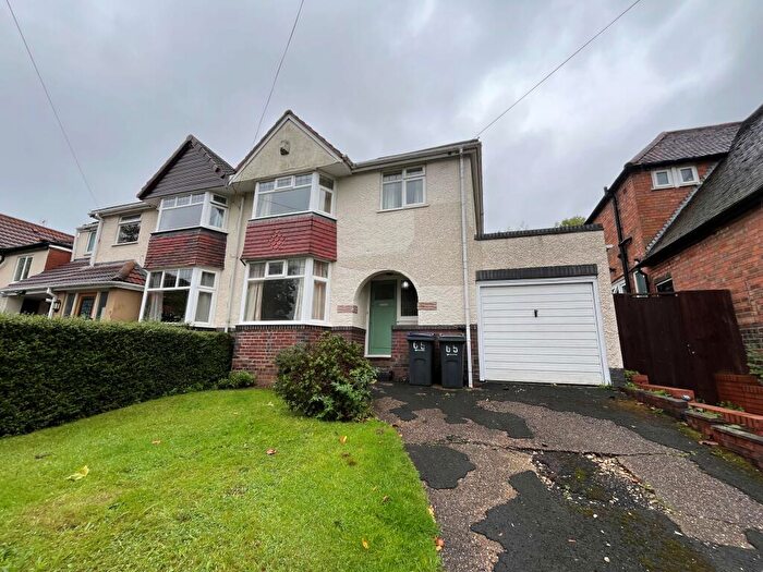 3 Bedroom Semi-Detached House To Rent In Cole Valley Road, Birmingham, B28