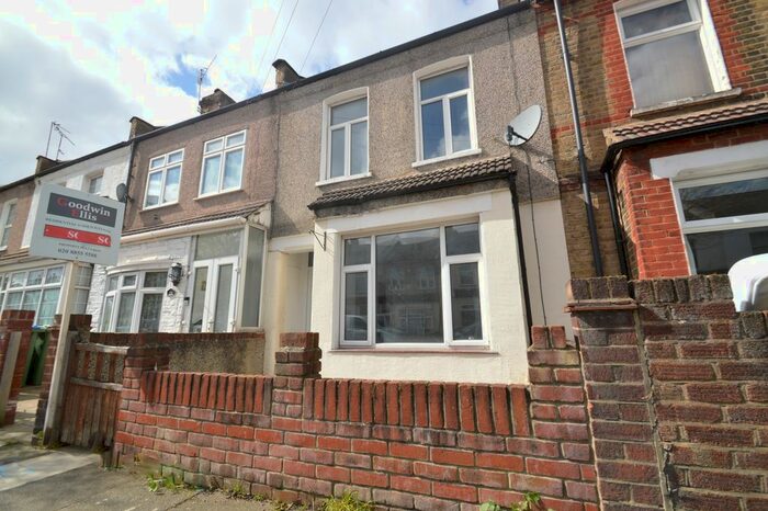 2 Bedroom Terraced House To Rent In Flaxton Road, London, SE18