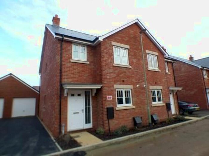3 Bedroom Semi-Detached House To Rent In Emery Avenue, Gloucester, GL1
