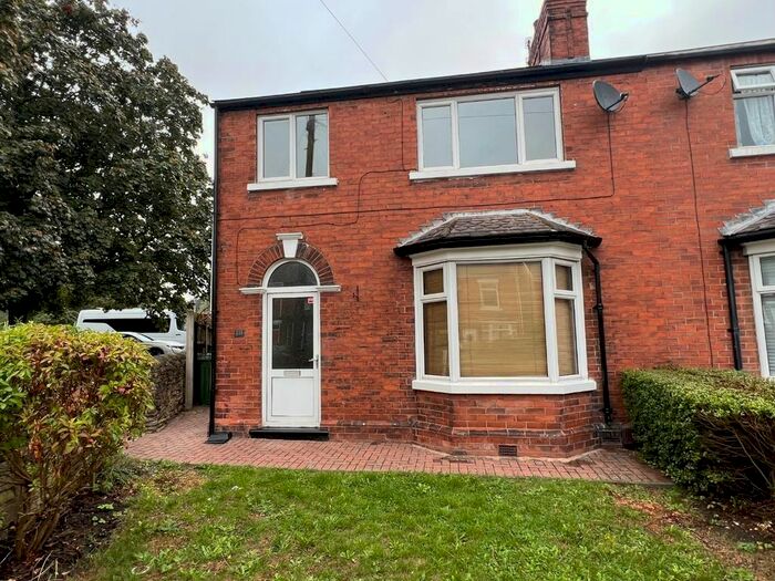 3 Bedroom Semi-Detached House To Rent In Ashgate Road, Ashgate, Chesterfield, S40