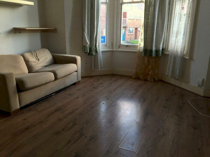 1 Bedroom Flat To Rent In Courthill Road, Lewisham, London, SE13