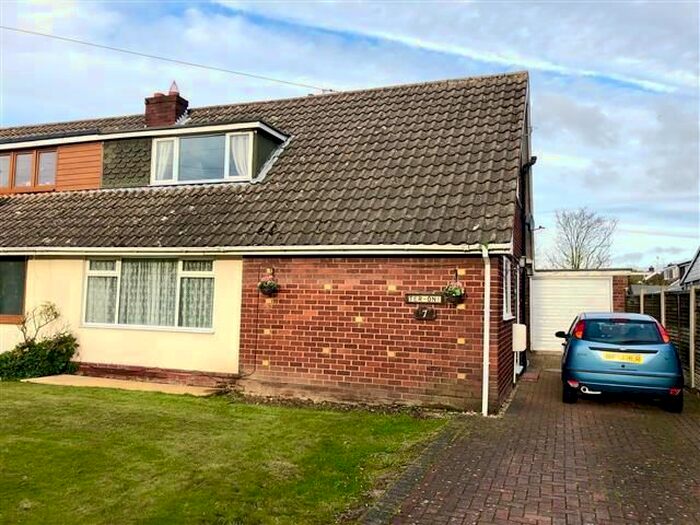 3 Bedroom Bungalow To Rent In Stag Crescent, Norton Canes, Cannock WS11