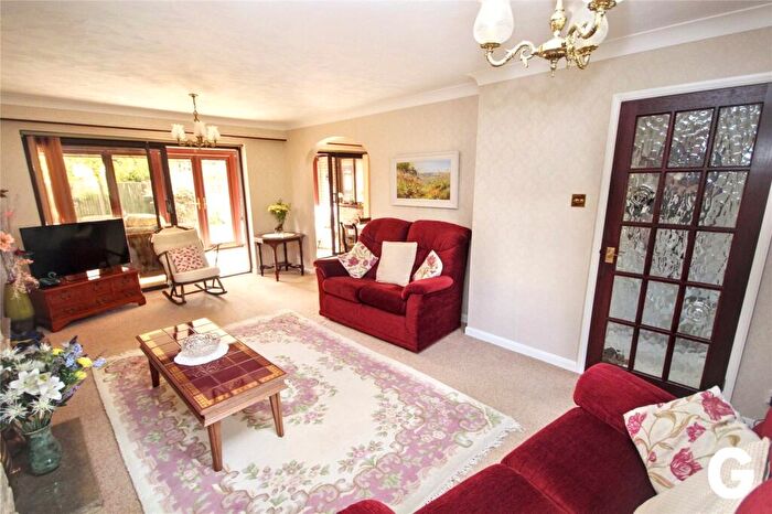 4 Bedroom Detached House For Sale In North Poulner Road, Ringwood, Hampshire, BH24