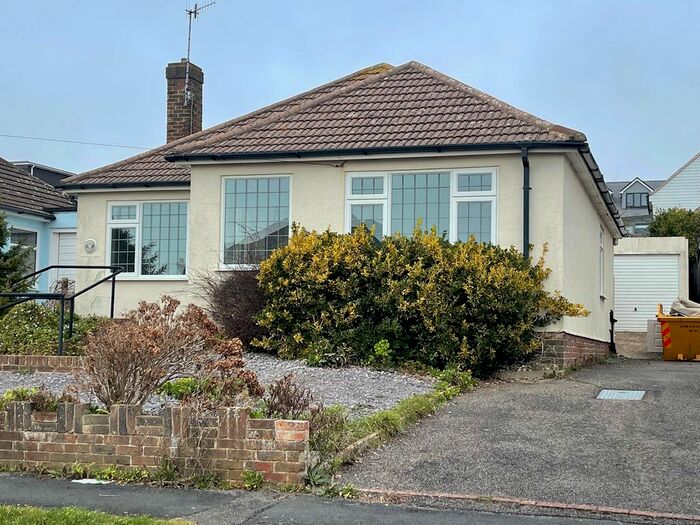 2 Bedroom Detached Bungalow To Rent In Wicklands Avenue, Saltdean, Brighton, BN2