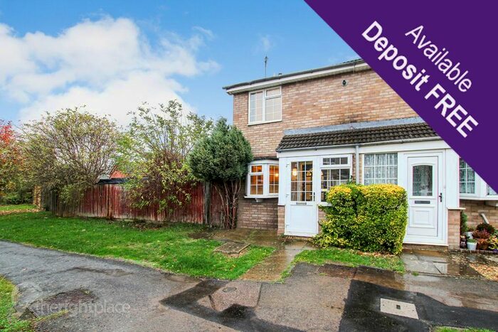 2 Bedroom Semi-Detached House To Rent In Swallow Close, Buckingham, MK18