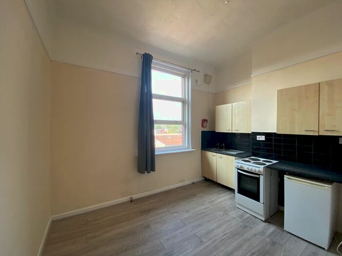 Studio To Rent In Denzil Avenue, Southampton, SO14