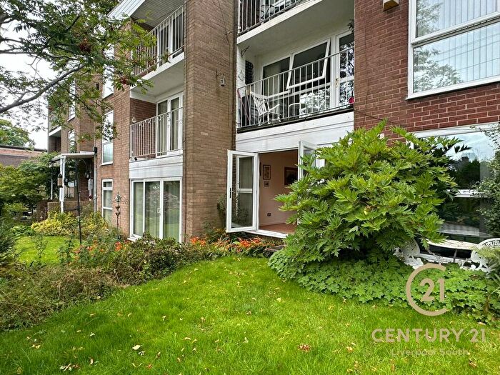 2 Bedroom Apartment To Rent In Rockmount Close, L25