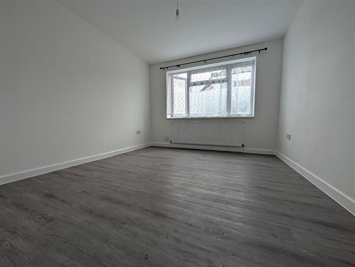 2 Bedroom Flat To Rent In Staines Road, Feltham, TW14