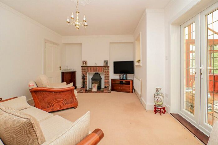 4 Bedroom Detached House For Sale In Spring Lane, Hatfield Peverel, Chelmsford, CM3